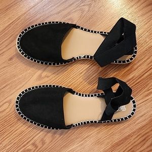 NWOT Espadrilles Flats